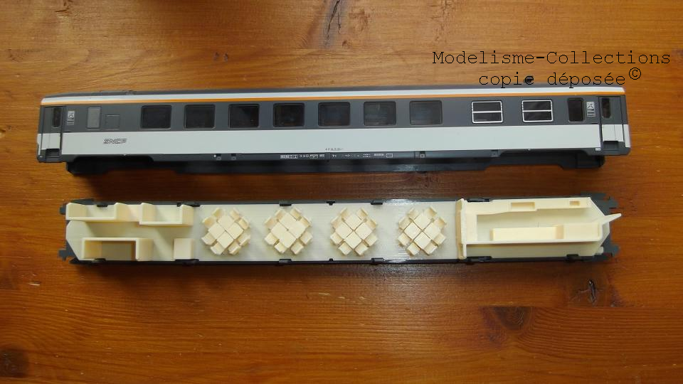 int-roco-uic-rc34-3